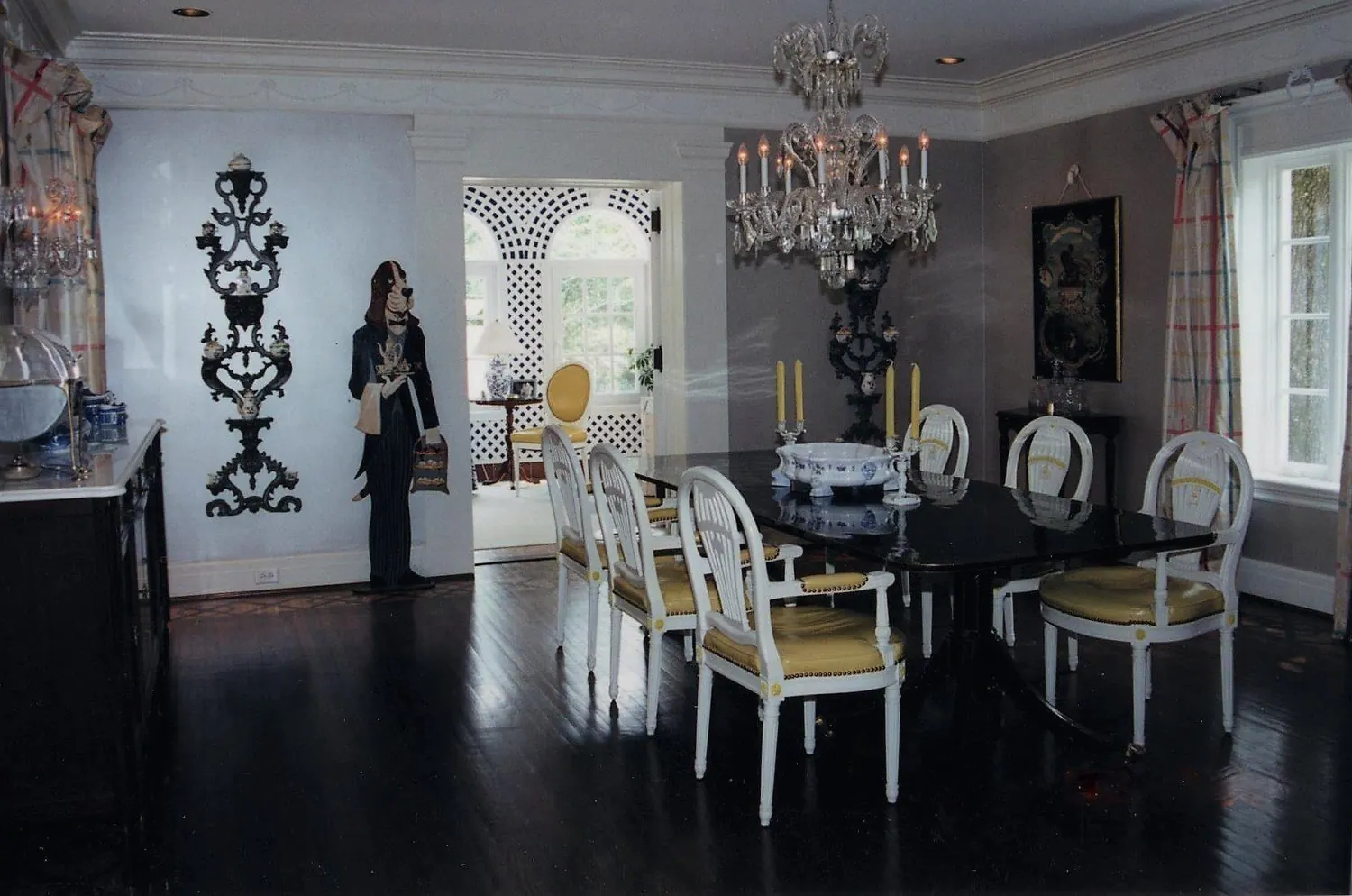 Elegant dining room